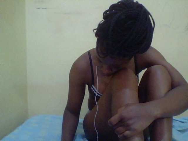 Cute-lizah live cam on BongaCams