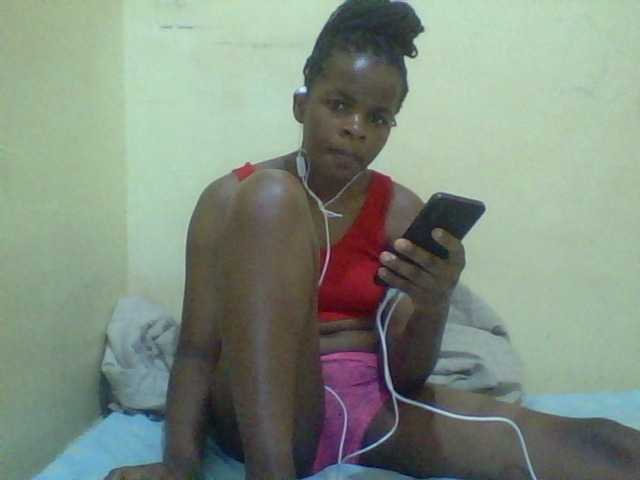 Cute-lizah live cam on BongaCams