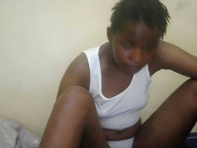 Cute-lizah live cam on BongaCams