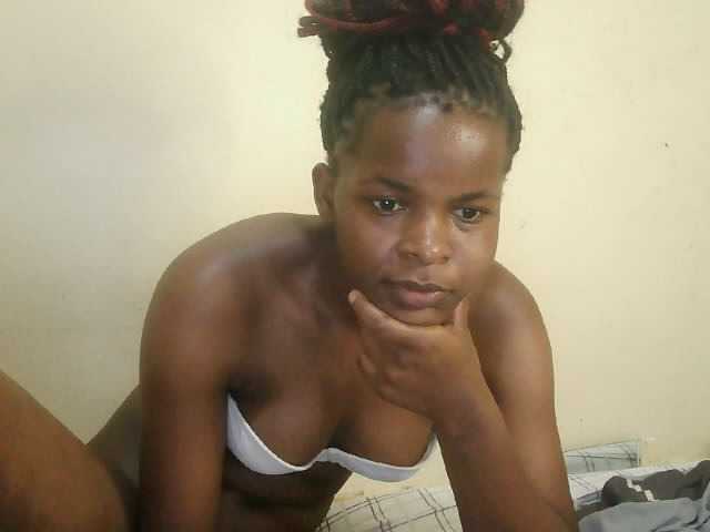 Cute-lizah live cam on BongaCams