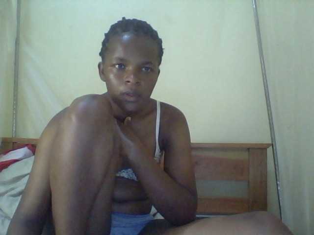 Cute-lizah live cam on BongaCams