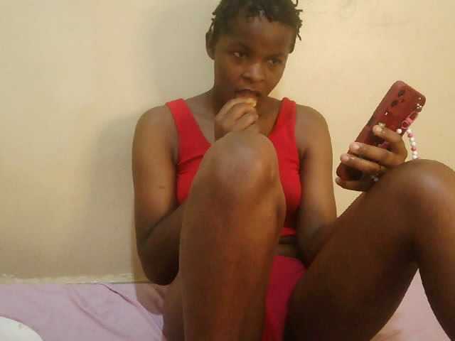 Cute-lizah live cam on BongaCams