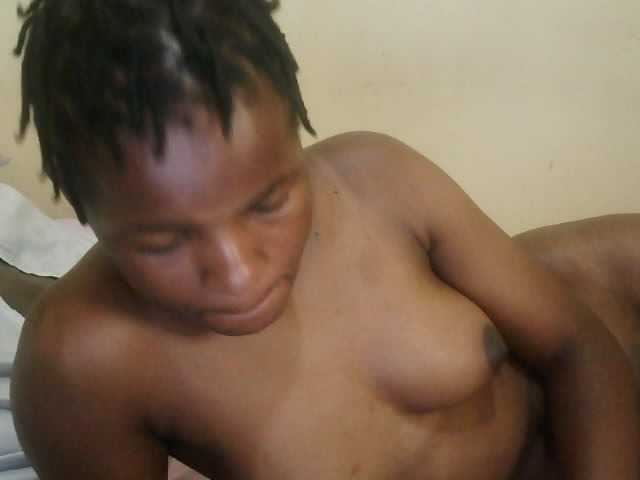 Cute-lizah live cam on BongaCams