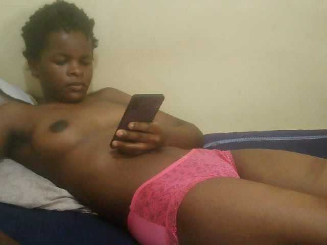 Cute-lizah live cam on BongaCams