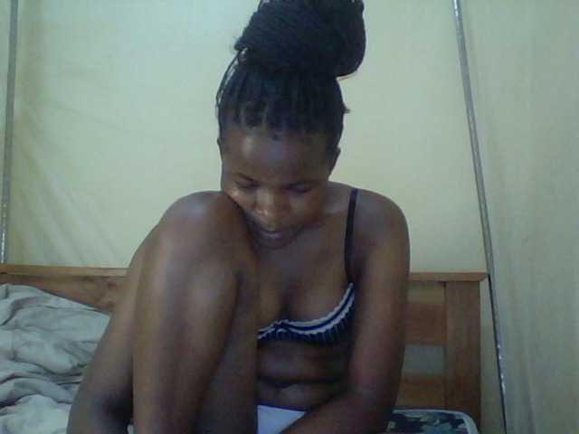 Cute-lizah live cam on BongaCams