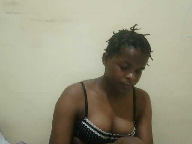 Cute-lizah live cam on BongaCams