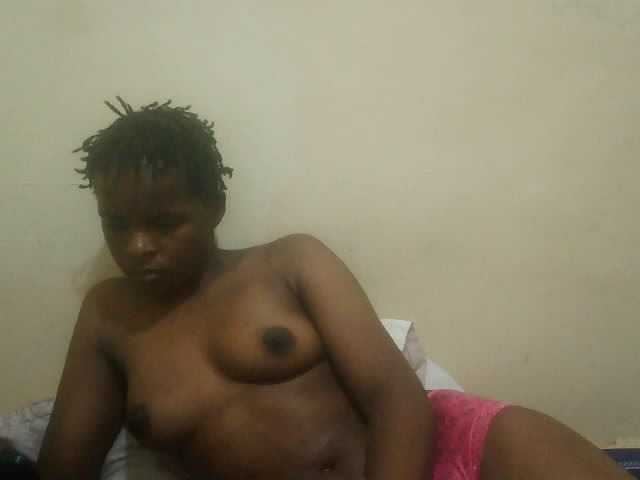 Cute-lizah live cam on BongaCams