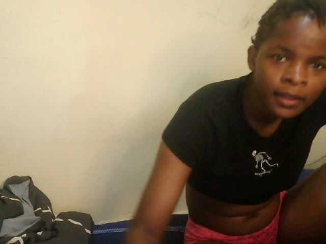 Cute-lizah live cam on BongaCams