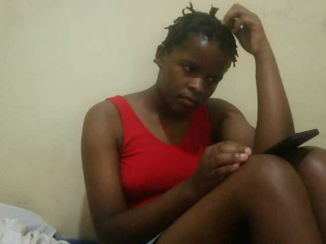 Cute-lizah live cam on BongaCams