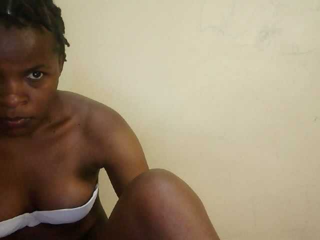 Cute-lizah live cam on BongaCams