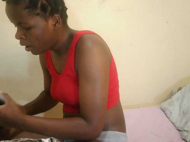 Cute-lizah live cam on BongaCams