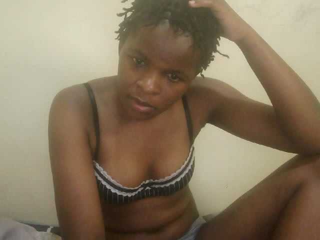 Cute-lizah live cam on BongaCams