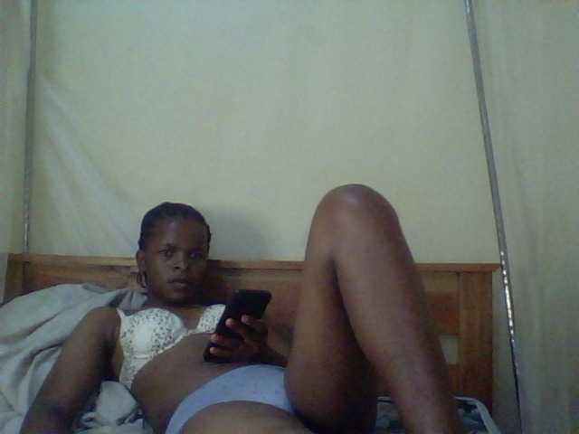 Cute-lizah live cam on BongaCams