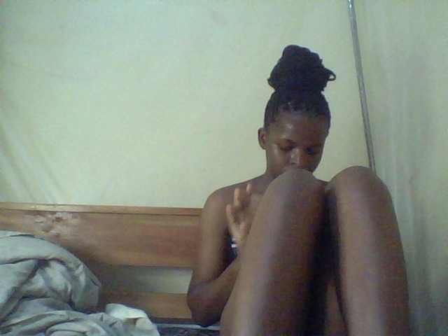 Cute-lizah live cam on BongaCams
