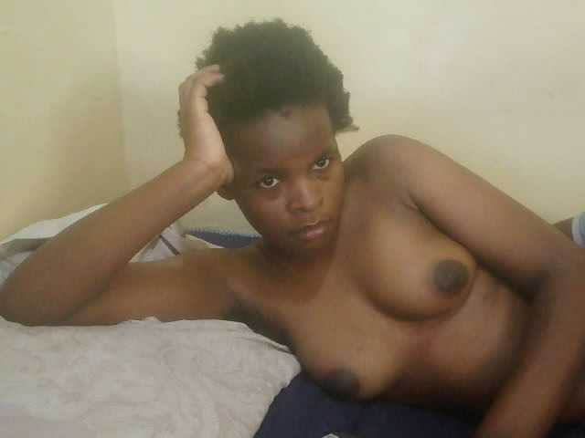 Cute-lizah live cam on BongaCams