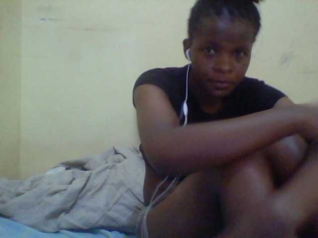 Cute-lizah live cam on BongaCams