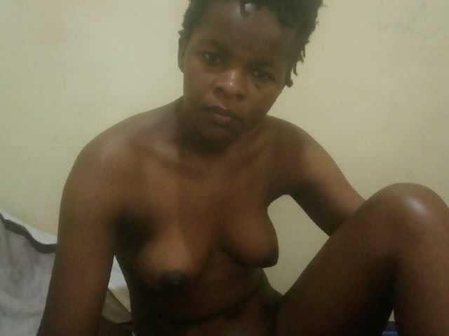 Cute-lizah live cam on BongaCams