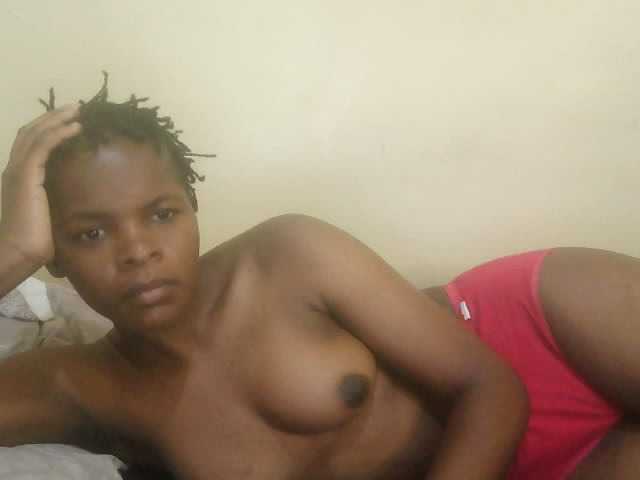 Cute-lizah live cam on BongaCams