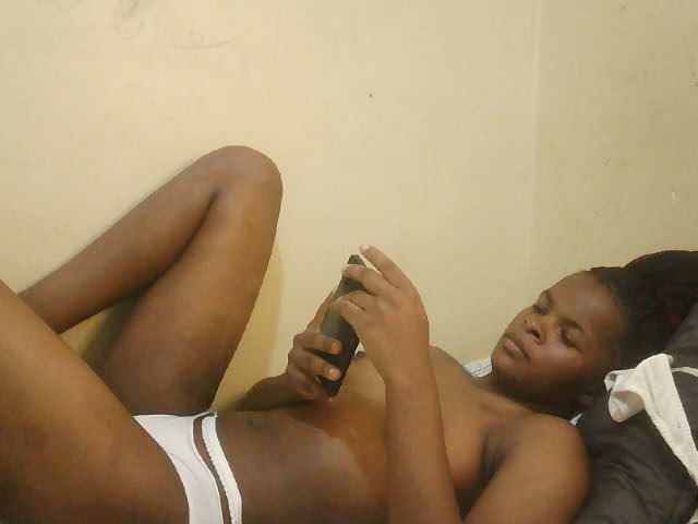 Cute-lizah live cam on BongaCams