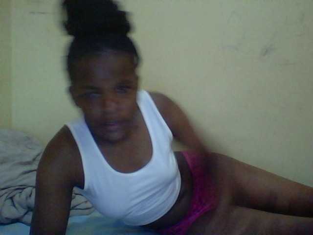 Cute-lizah live cam on BongaCams