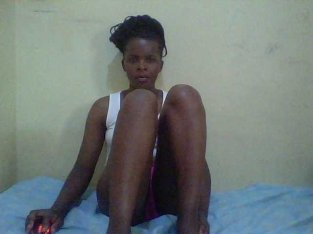 Cute-lizah live cam on BongaCams