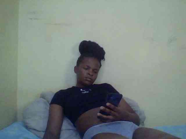 Cute-lizah webcam