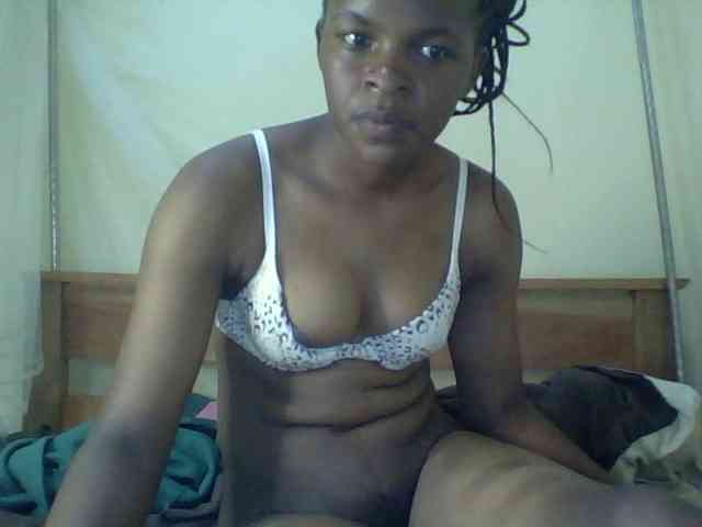 Cute-lizah webcam