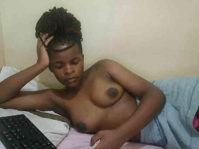 Cute-lizah webcam