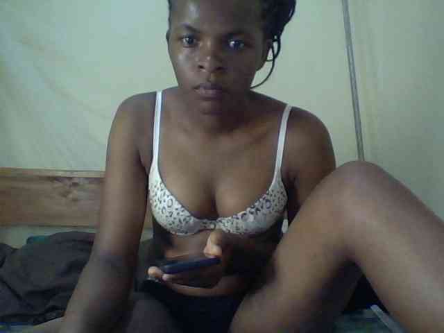 Cute-lizah webcam