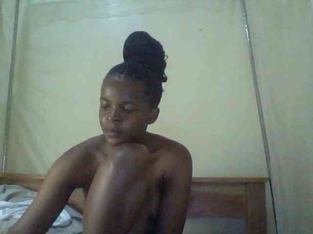 Cute-lizah webcam