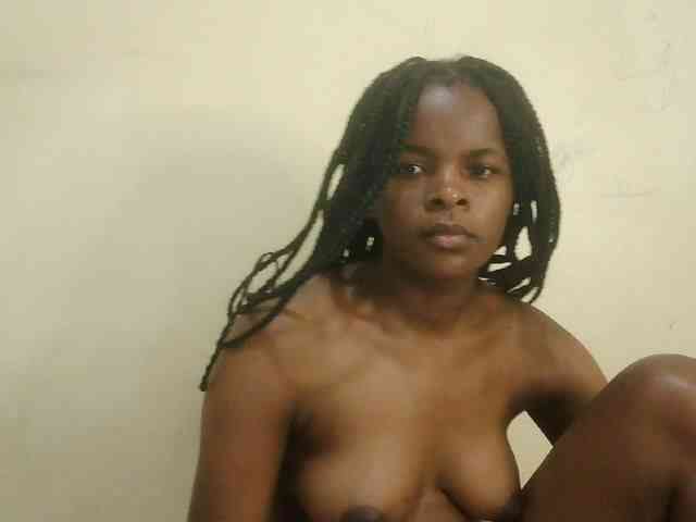Cute-lizah webcam