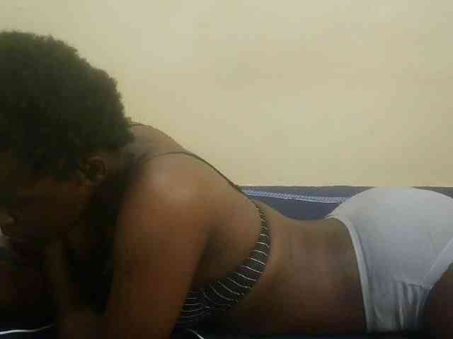 Cute-lizah webcam