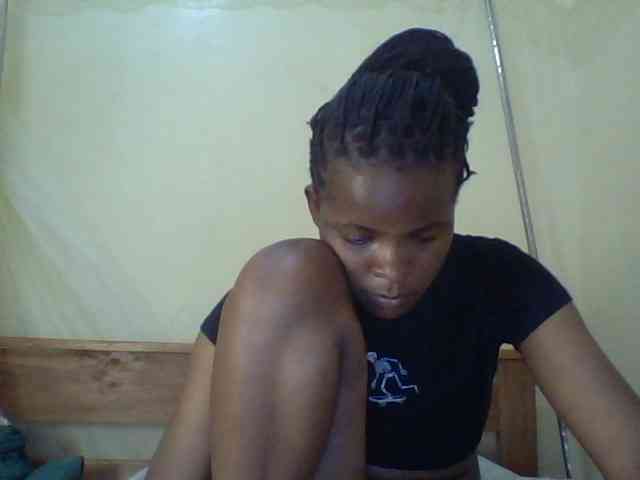 Cute-lizah webcam