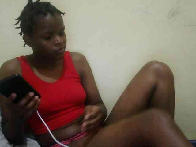 Cute-lizah webcam