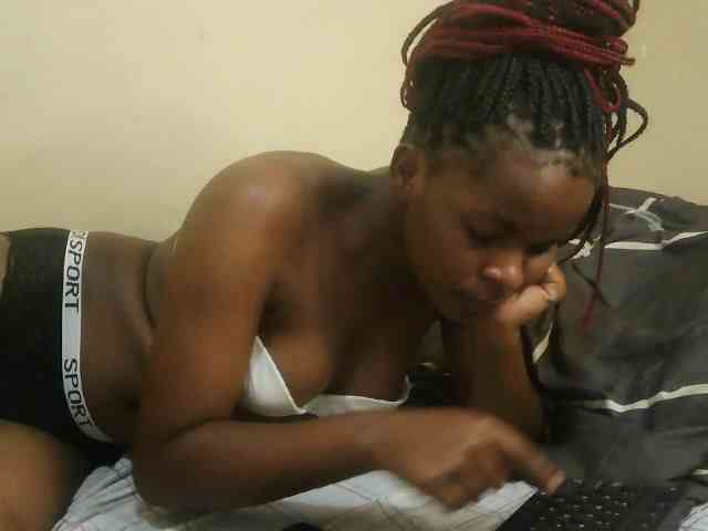 Cute-lizah webcam