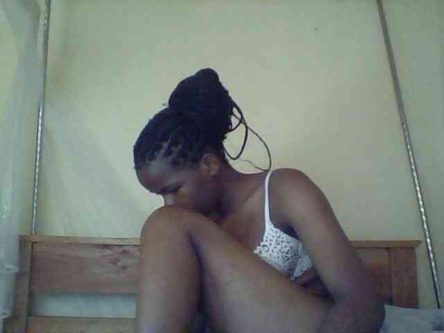 Cute-lizah webcam