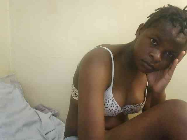 Cute-lizah webcam