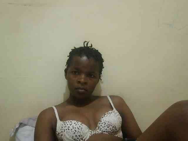 Cute-lizah webcam