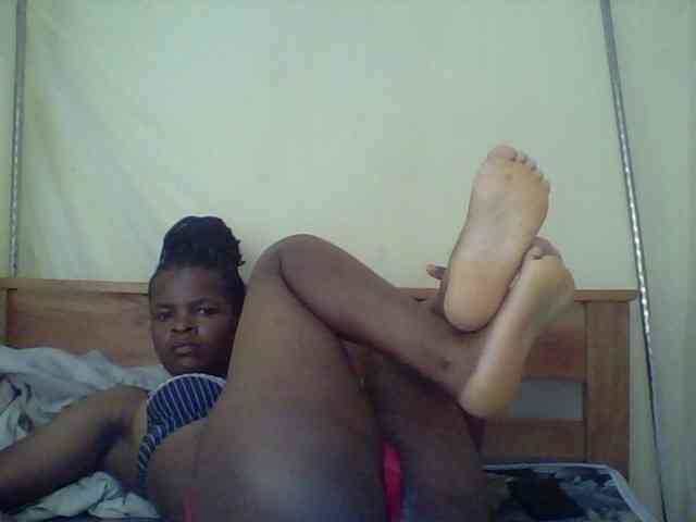 Cute-lizah webcam
