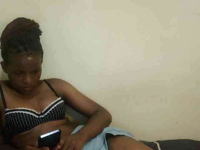 Cute-lizah webcam