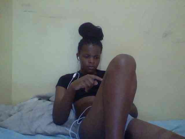 Cute-lizah webcam