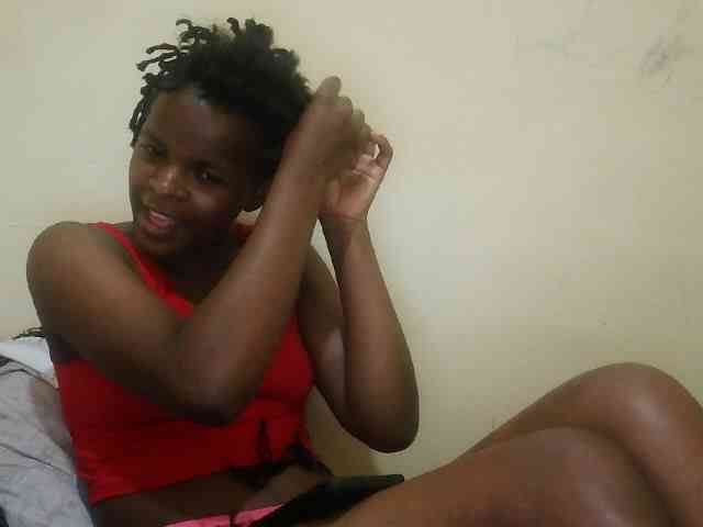 Cute-lizah webcam