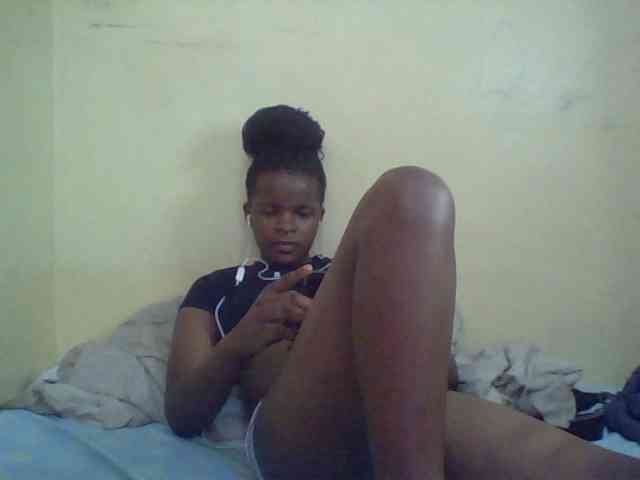 Cute-lizah webcam