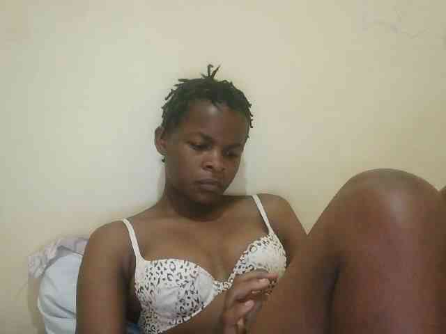 Cute-lizah webcam