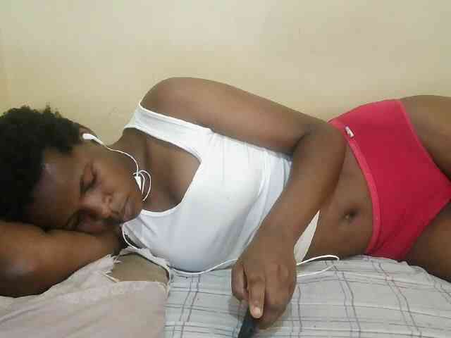 Cute-lizah webcam