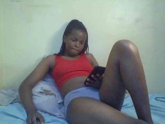 Cute-lizah webcam