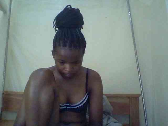 Cute-lizah webcam