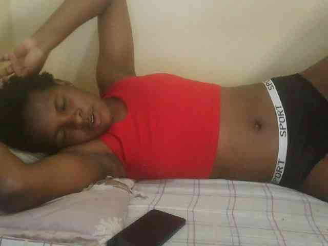 Cute-lizah webcam