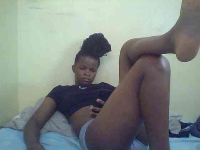 Cute-lizah webcam