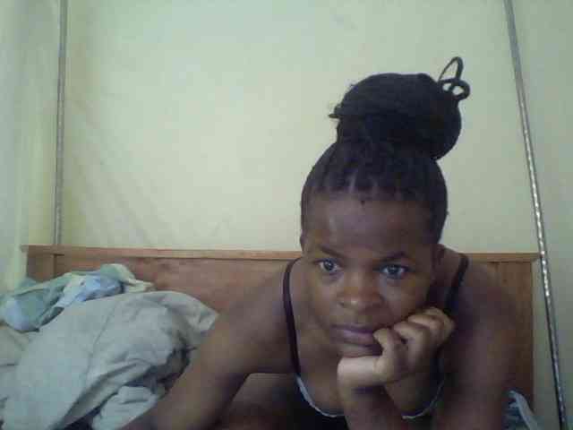Cute-lizah webcam
